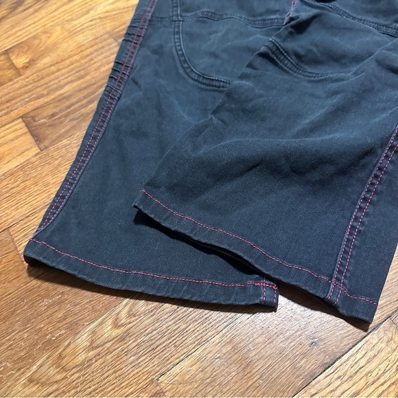 Y2K Revolt Low Rise Black Cropped Moto Jeans Red Stitching Juniors Size 3 Punk - Picture 15 of 16